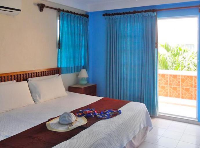 איסלה מוחרס Hotel Francis Arlene Adults Only מראה חיצוני תמונה