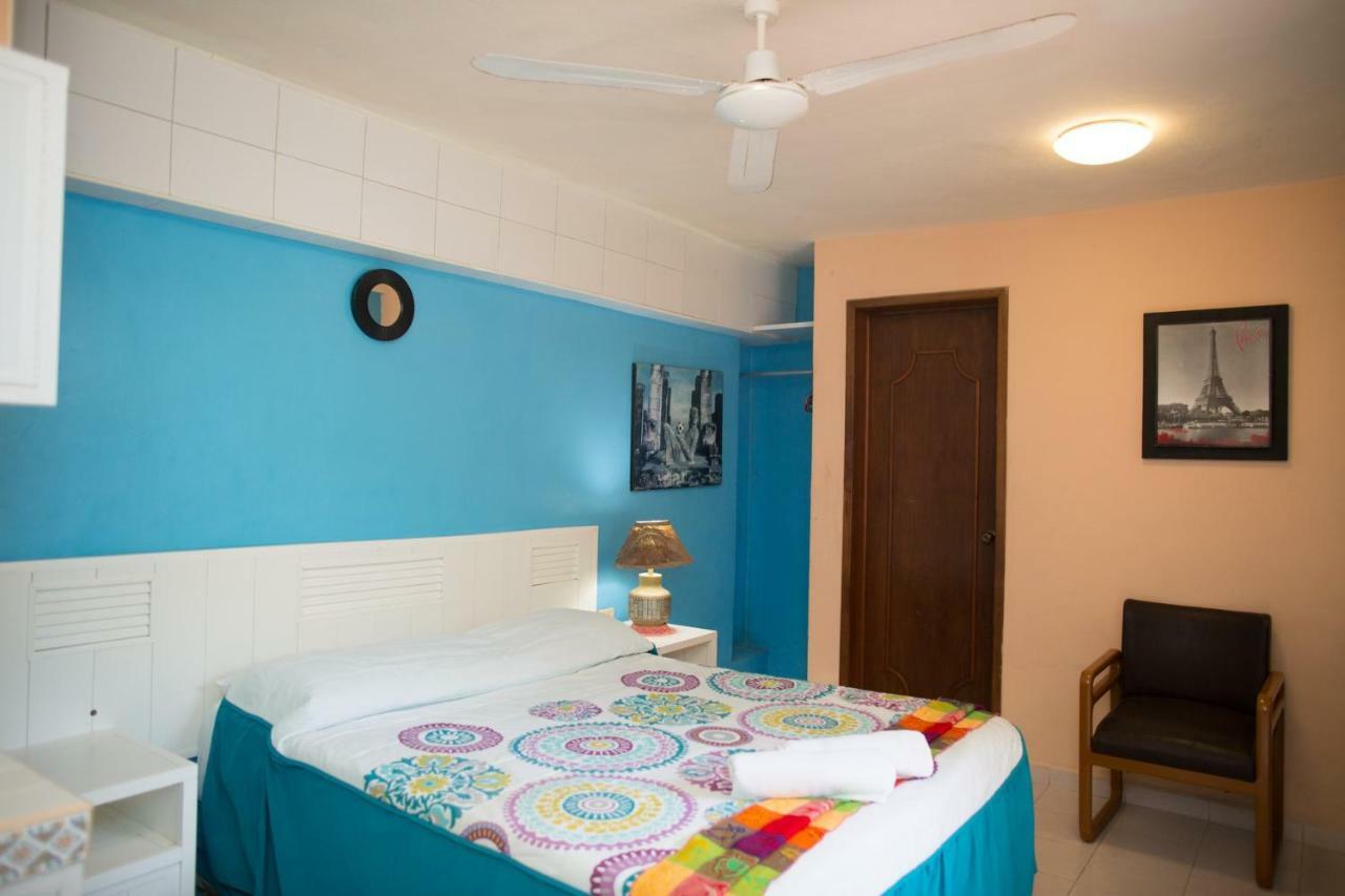 איסלה מוחרס Hotel Francis Arlene Adults Only מראה חיצוני תמונה